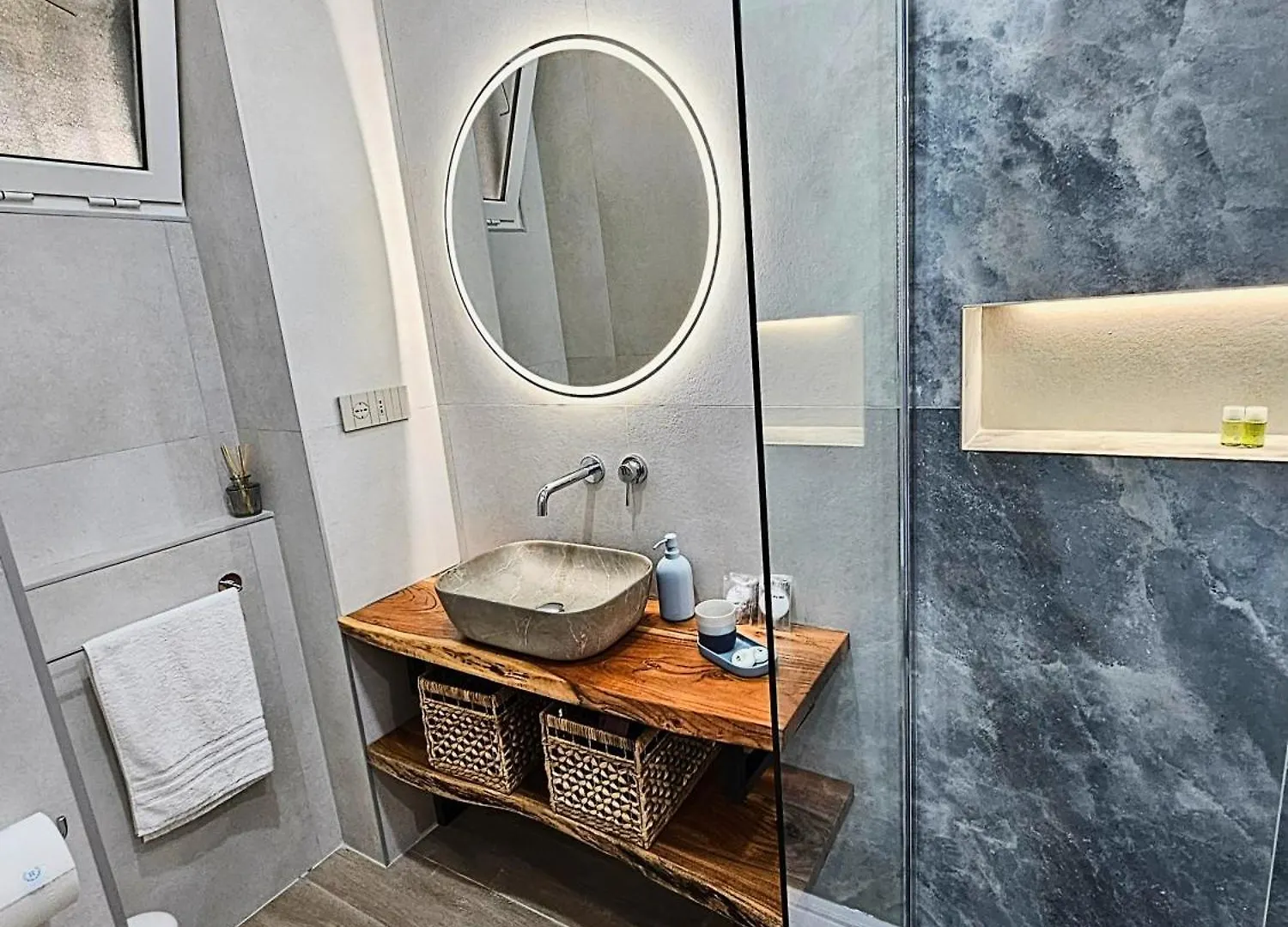 Leon Modern Apartment Near Subway - Ground Floor Rome