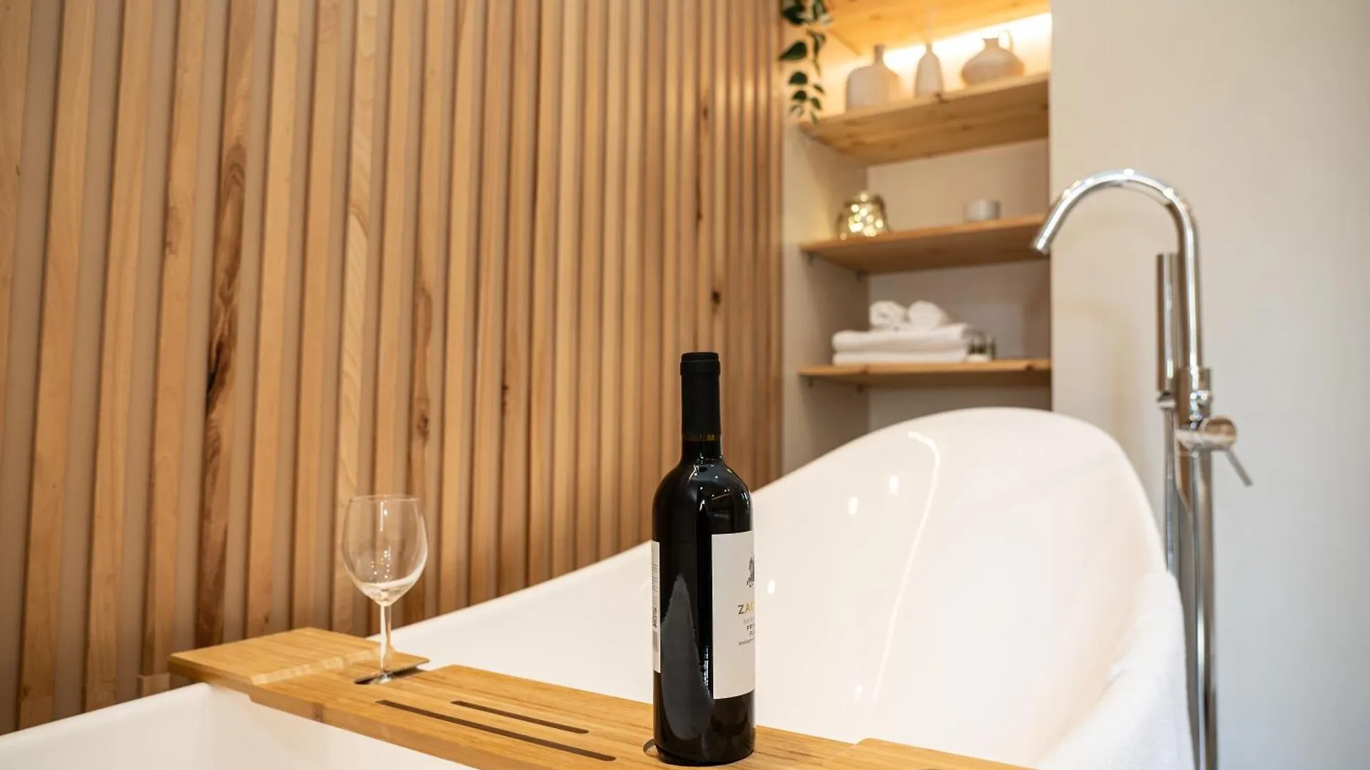 Leon Modern Apartment Near Subway - Ground Floor Rome