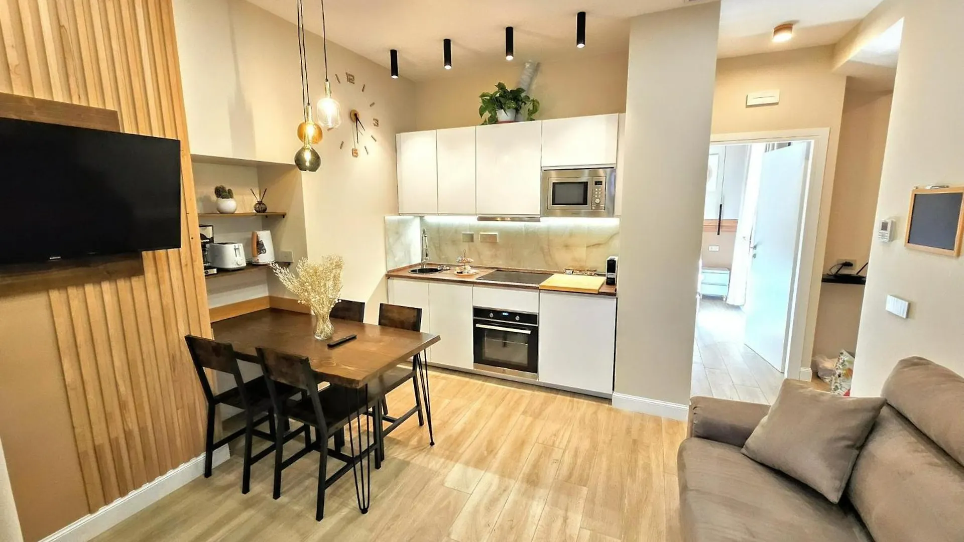 Leon Modern Apartment Near Subway - Ground Floor Rome